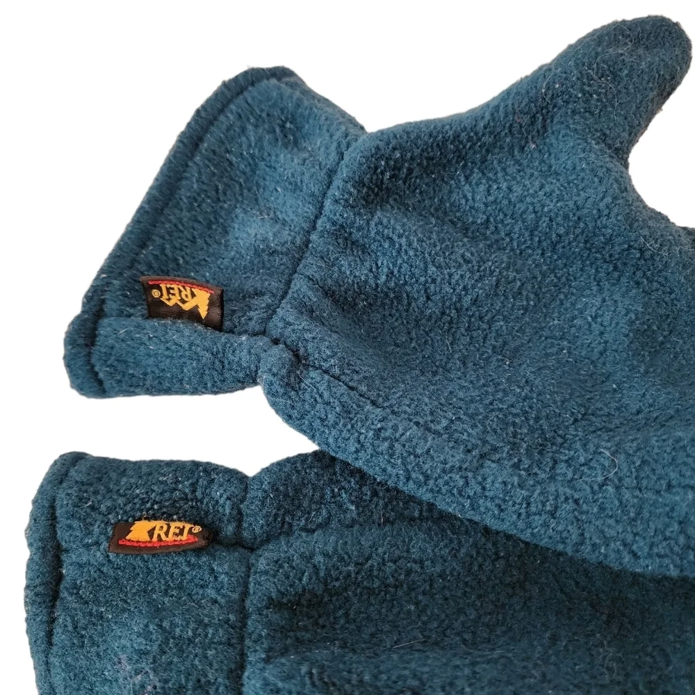 REI Blue Green Hat Ties Under Chin Mitten set Plush Polyester